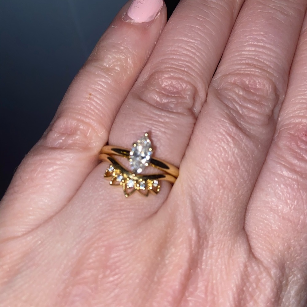 Brand New Moissanite 10k Gold Set Resizable